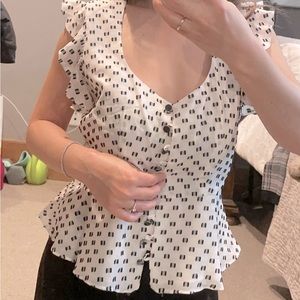 Intermix woman top size XS